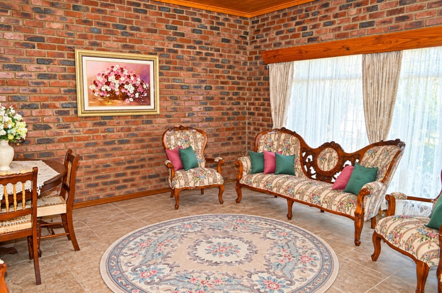 4 Bedroom Property for Sale in Wilkoppies North West